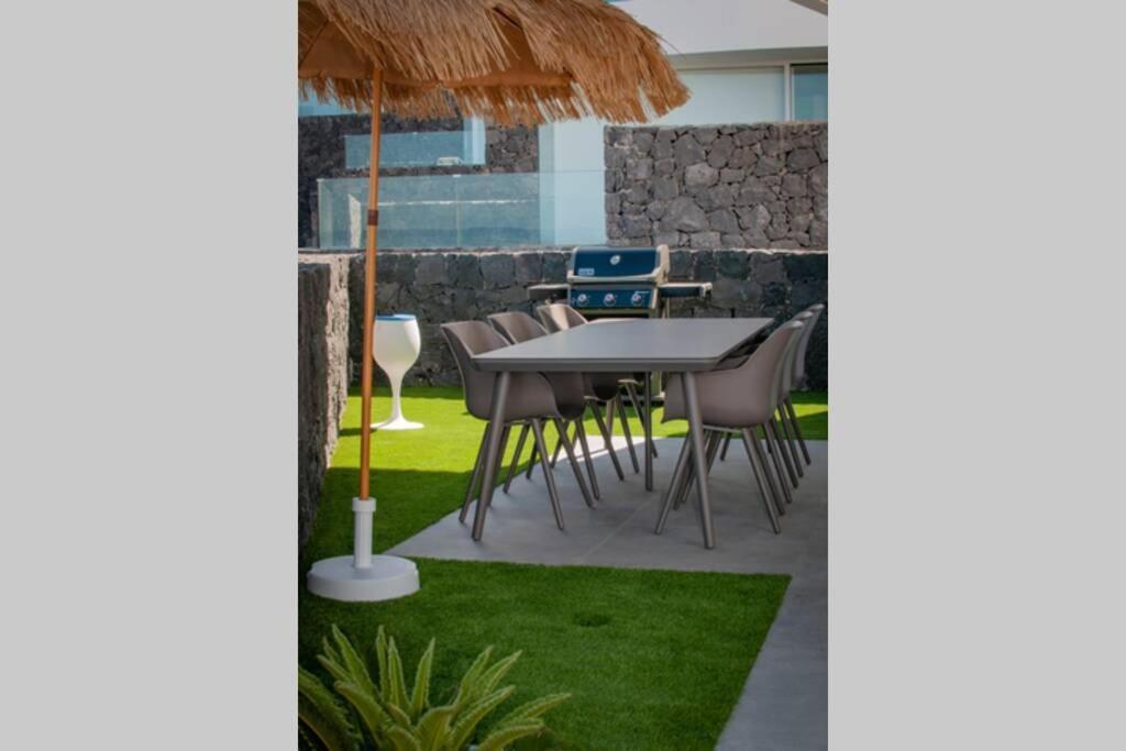 Luxury Villa - New Building With Panoramic Sea View أذيخي المظهر الخارجي الصورة