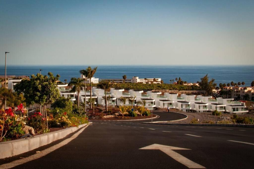 Luxury Villa - New Building With Panoramic Sea View أذيخي المظهر الخارجي الصورة